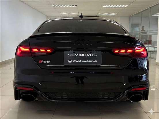 AUDI-RS5-2022