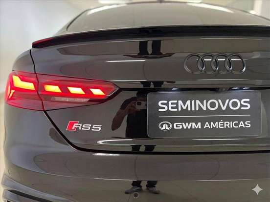 AUDI-RS5-2022