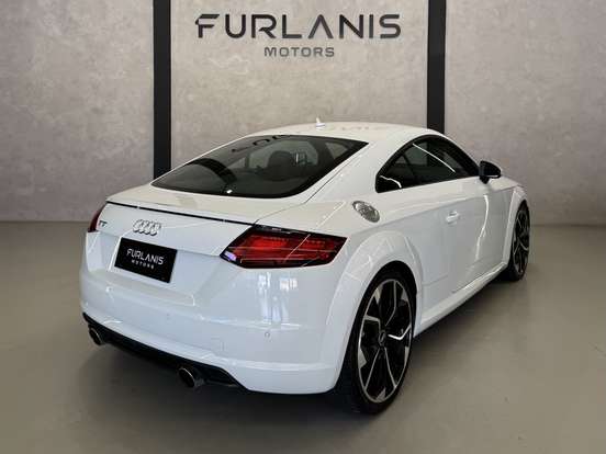 AUDI-TT-2015