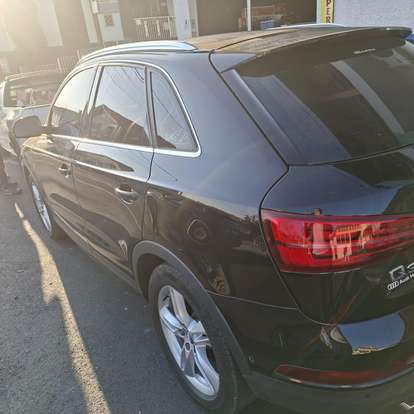 AUDI-Q3-2017