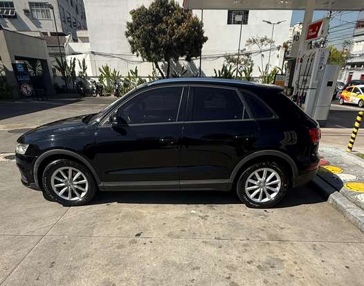 AUDI-Q3-2015