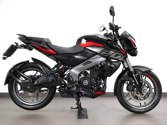 BAJAJ DOMINAR 200 