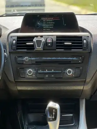BMW-118i-2014