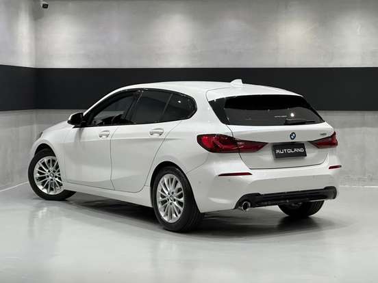 BMW-118i-2019