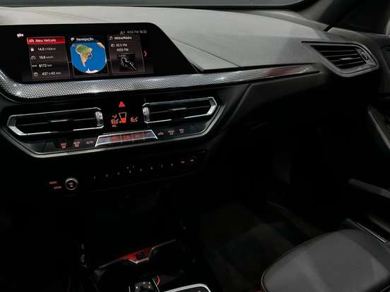 BMW-118i-2019