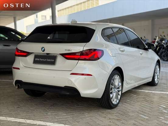 BMW-118i-2019