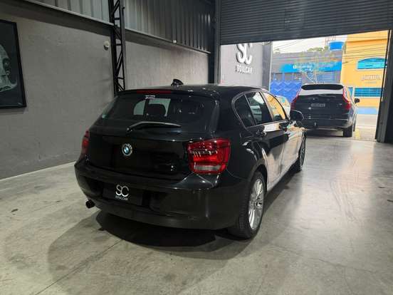 BMW-118i-2013