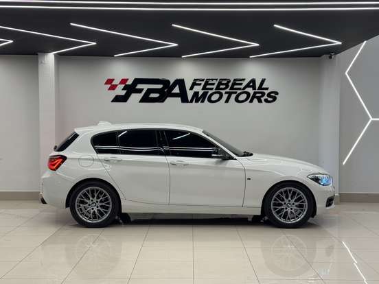 BMW-120i-2.0 16V GASOLINA SPORT GP 4P AUTOMÁTICO BMW-120i-2018