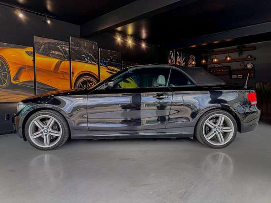 BMW-120i-2011