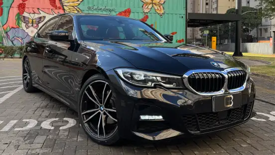 BMW-320i-2021
