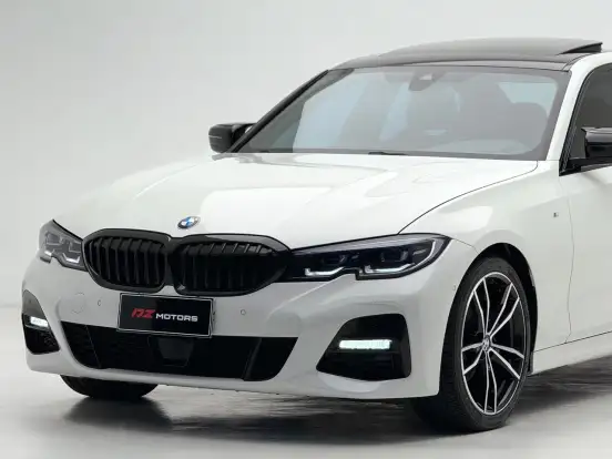 BMW-320i-2022