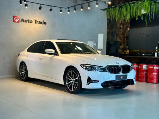 BMW-320i-2020