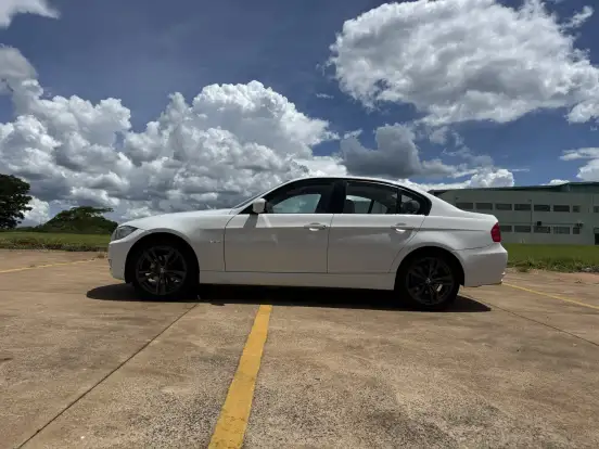 BMW-320i-2.0 TOP 16V GASOLINA 4P AUTOMÁTICO BMW-320i-2010