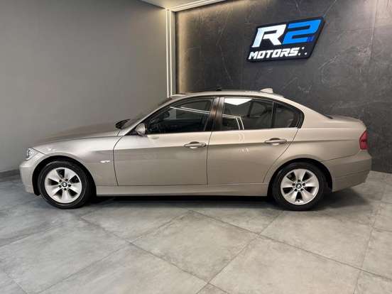 BMW-320i-2007