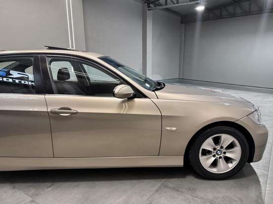 BMW-320i-2.0 16V GASOLINA 4P AUTOMÁTICO BMW-320i-2007