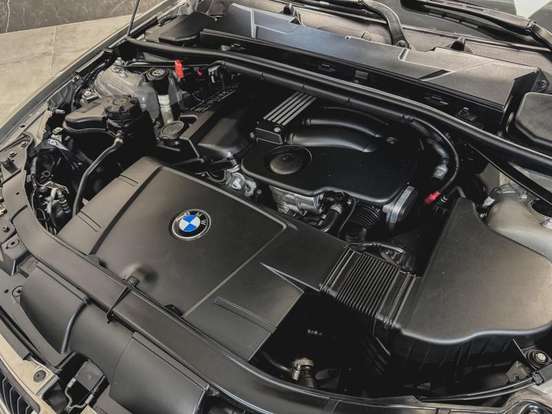BMW-320i-2.0 16V GASOLINA 4P AUTOMÁTICO BMW-320i-2007