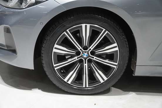 BMW-320i-2.0 16V TURBO FLEX GP AUTOMÁTICO BMW-320i-2022