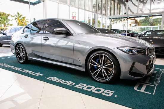 BMW-320i-2023