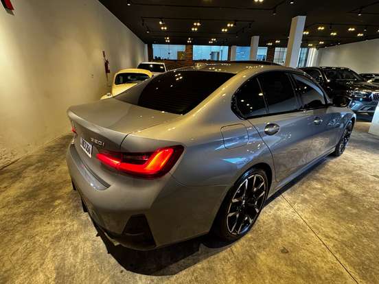 BMW-320i-2.0 16V TURBO FLEX M SPORT AUTOMÁTICO BMW-320i-2025