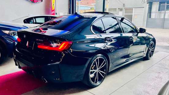 BMW-320i-2024