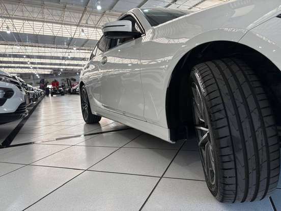 BMW-320i-2.0 16V TURBO FLEX SPORT GP AUTOMÁTICO BMW-320i-2022