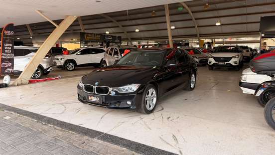 BMW-320i-2012