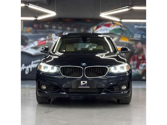 BMW-320i-2015