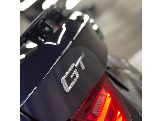 BMW-320i-2015