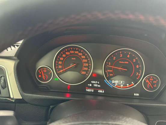BMW-320i-2017