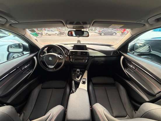 BMW-320i-2.0 SPORT 16V TURBO ACTIVE FLEX 4P AUTOMÁTICO BMW-320i-2017