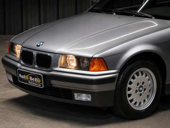 BMW-325i-1994