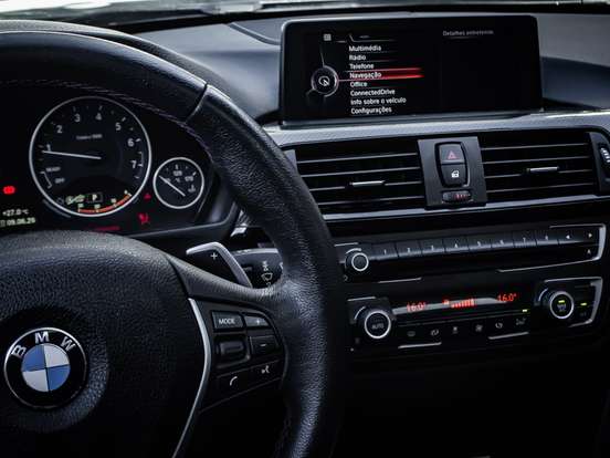 BMW-328i-2014