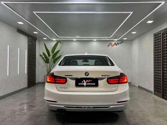 BMW-328i-2015