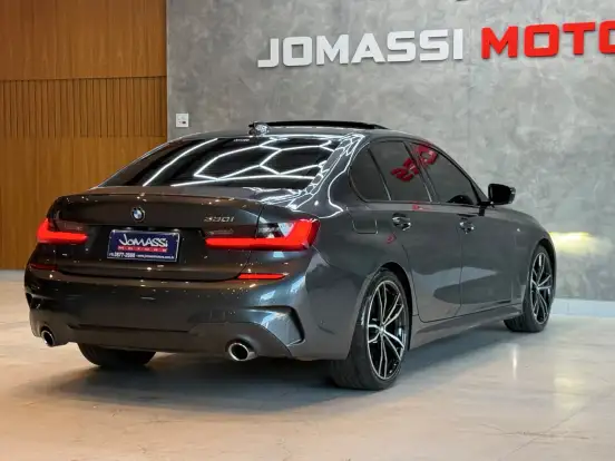 BMW-330i-2.0 16V TURBO GASOLINA M SPORT AUTOMÁTICO BMW-330i-2019