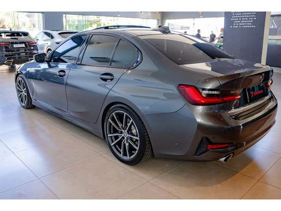 BMW-330i-2.0 16V TURBO GASOLINA SPORT AUTOMÁTICO BMW-330i-2019
