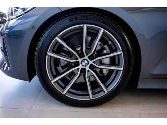 BMW-330i-2.0 16V TURBO GASOLINA SPORT AUTOMÁTICO BMW-330i-2019