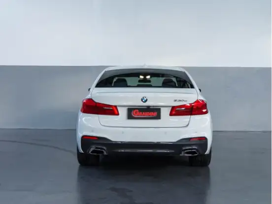 BMW-530e-2.0 16V TWINPOWER HÍBRIDO M SPORT AUTOMÁTICO BMW-530e-2019