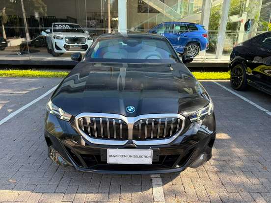 BMW-530e-2.0 TWINPOWER PHEV M SPORT AUTOMÁTICO BMW-530e-2025