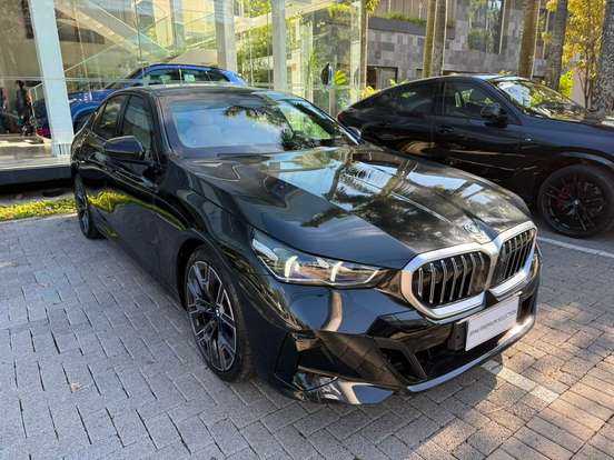 BMW-530e-2.0 TWINPOWER PHEV M SPORT AUTOMÁTICO BMW-530e-2025