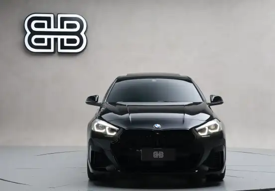 BMW-M 235i-2.0 TWINTURBO GASOLINA XDRIVE GRAN COUPE DARK EDITION AUTOMÁTICO BMW-M 235i-2021