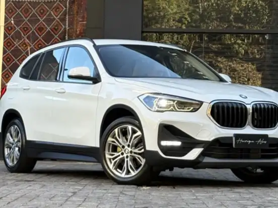 BMW-X1-2.0 16V TURBO ACTIVEFLEX SDRIVE20I 4P AUTOMÁTICO BMW-X1-2019
