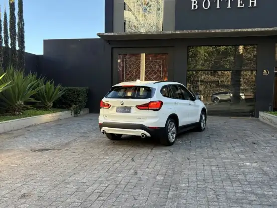 BMW-X1-2.0 16V TURBO ACTIVEFLEX SDRIVE20I 4P AUTOMÁTICO BMW-X1-2019