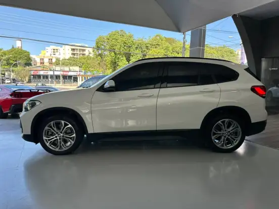 BMW-X1-2.0 16V TURBO ACTIVEFLEX SDRIVE20I 4P AUTOMÁTICO BMW-X1-2020