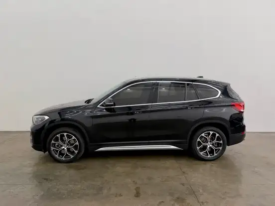 BMW-X1-2.0 16V TURBO ACTIVEFLEX SDRIVE20I 4P AUTOMÁTICO BMW-X1-2020