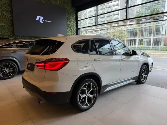 BMW-X1-2.0 16V TURBO ACTIVEFLEX SDRIVE20I 4P AUTOMÁTICO BMW-X1-2017
