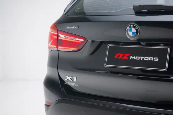 BMW-X1-2.0 16V TURBO ACTIVEFLEX SDRIVE20I X-LINE 4P AUTOMÁTICO BMW-X1-2019