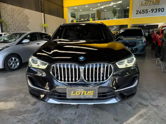 BMW-X1-2.0 16V TURBO ACTIVEFLEX SDRIVE20I X-LINE 4P AUTOMÁTICO BMW-X1-2019