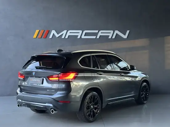 BMW-X1-2.0 16V TURBO ACTIVEFLEX SDRIVE20I X-LINE PLUS 4P AUTOMÁTICO BMW-X1-2022
