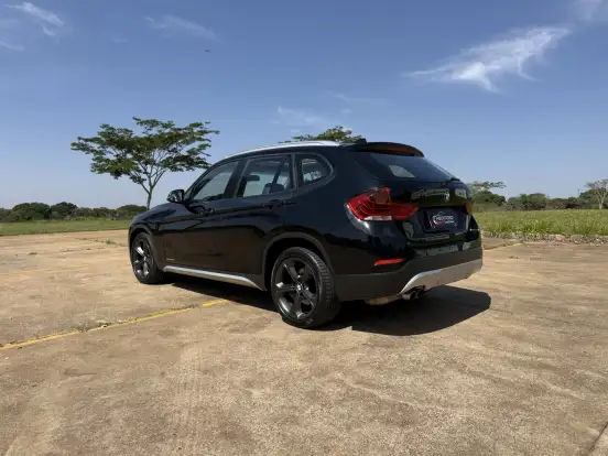 BMW-X1-2013