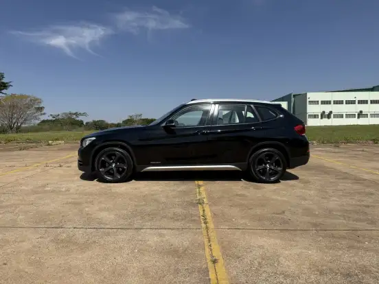 BMW-X1-2013
